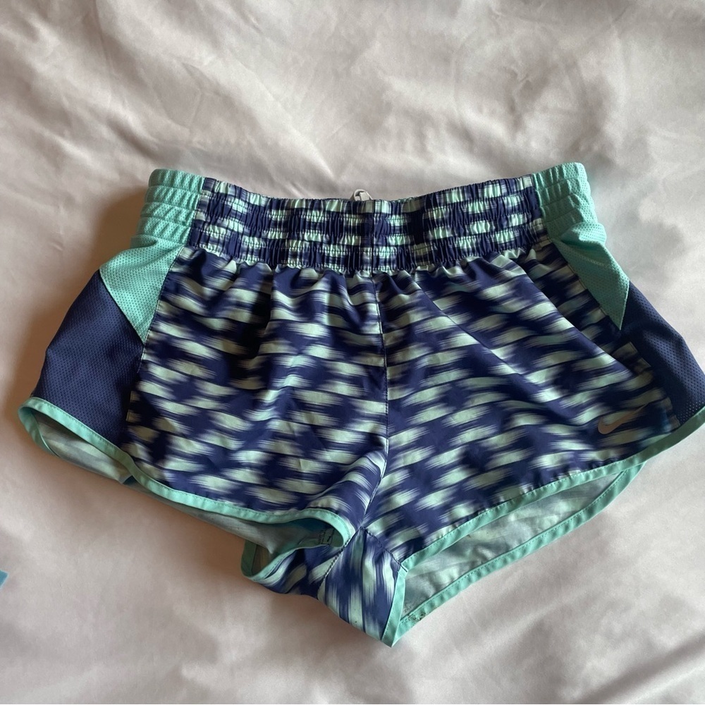 Nike Women's SMALL Printed Racer Running GYM Shorts Dri-Fit Blue Run - Picture 4 of 5